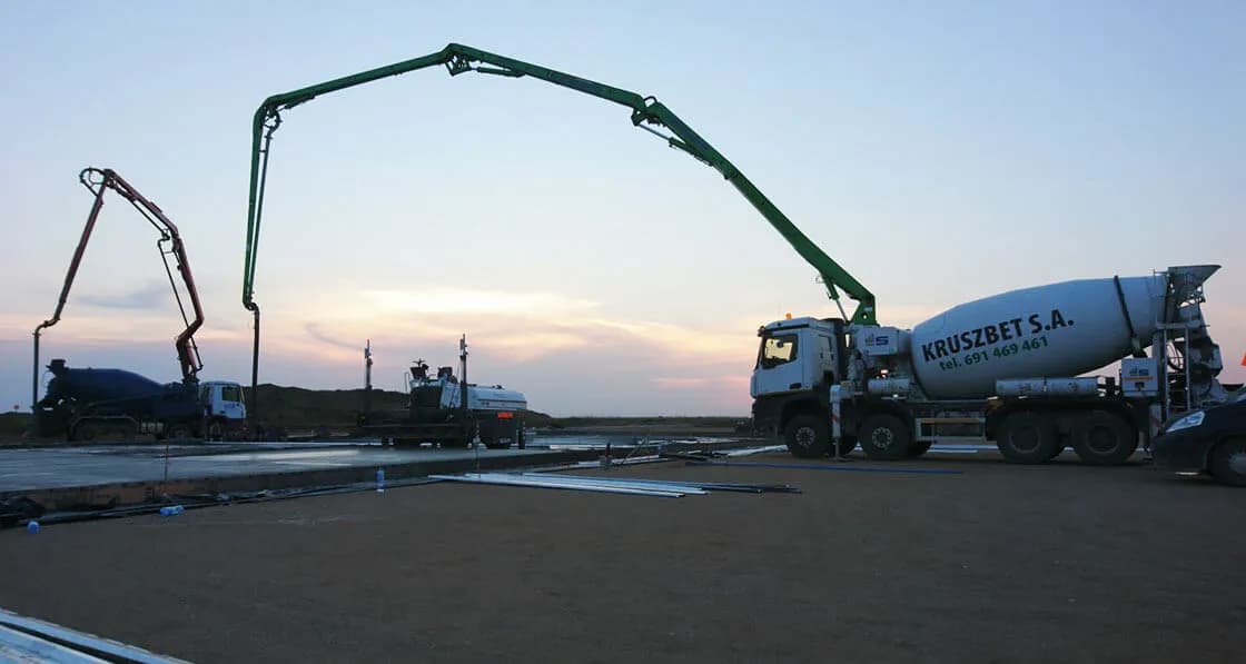 Ile kosztuje m3 betonu z gruszki? Sprawdź aktualne ceny i czynniki wpływające na koszt